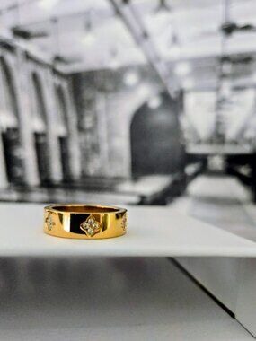 ✨ NIB Indigo Lune 18K Gold Plated CZ Clover Band Ring | Size 7 ✨